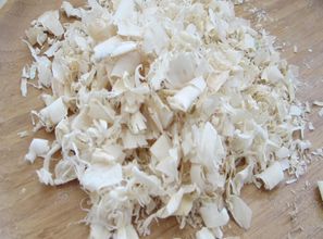 木屑和泥土攪拌可以養(yǎng)花嗎