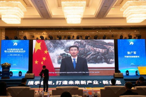 青少年創(chuàng)新創(chuàng)業(yè)大賽作品,青少年創(chuàng)新創(chuàng)業(yè)大賽作品范例,全國(guó)青少年人工智能創(chuàng)新創(chuàng)業(yè)