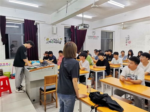 創(chuàng)新創(chuàng)業(yè)展活動主題班會