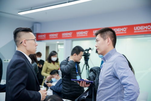 車優(yōu)里黃睿創(chuàng)新創(chuàng)業(yè)