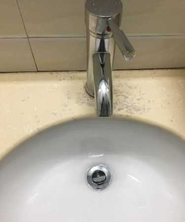 洗手池上的水垢怎么清理