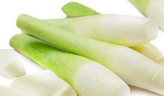 茭白發(fā)綠了還能吃嗎，茭白的葉子可以剪掉嗎？圖3