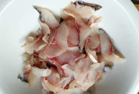 芋片怎么炒好吃又簡單,炒魚片怎么做好吃又滑嫩圖2