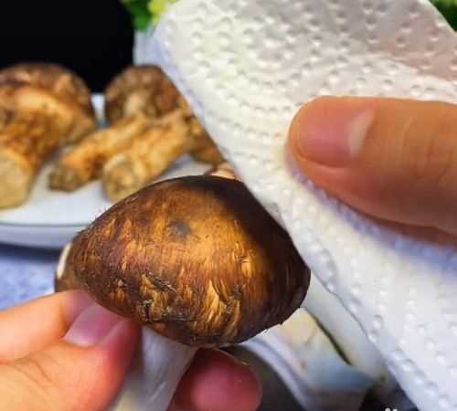 松茸為什么不能碰水