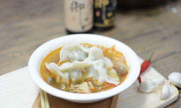 酸湯水餃的酸湯怎么做,如何制作酸湯水餃圖6