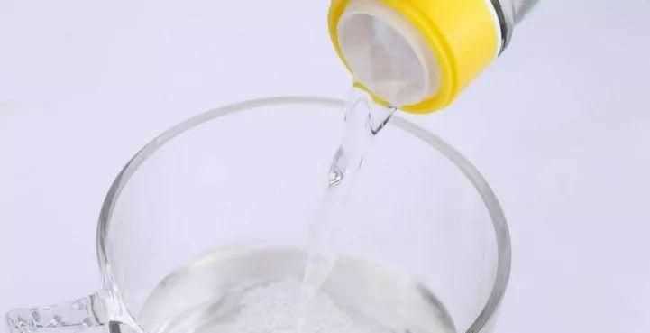 硝酸能清洗水泥灰塵