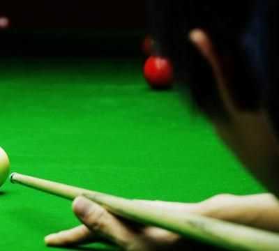 臺球主視眼右眼怎么瞄準