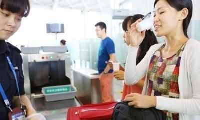 托運的行李會開箱檢查嗎，在托運的行李中放一些化妝品，海關人員會不會開箱檢查？圖3