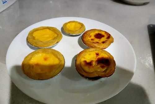 蛋撻烤好以后有蜂窩是什么原因