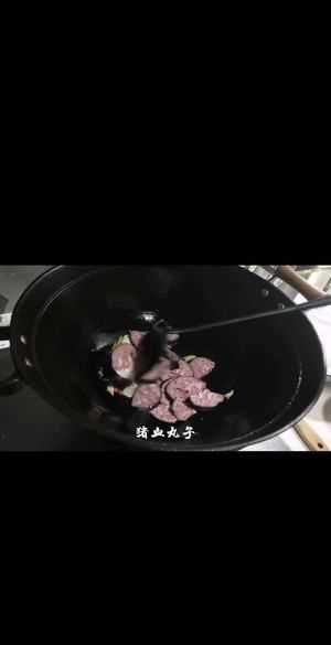 血菜怎么炒好吃,豬肝炒血皮菜的做法圖5