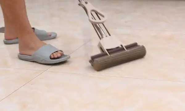 拖完地有腥味是什么原因,拖過地之后有腥味怎么辦?圖3