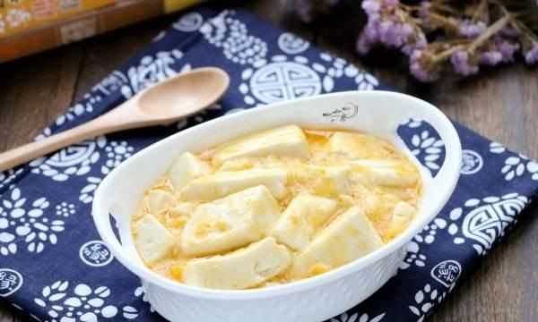 怎么炒咸蛋黃,怎樣炒咸蛋黃土豆絲圖4