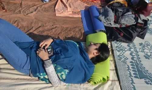 在天臺睡覺早上的露水對人身體有害嗎