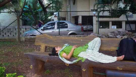 露天睡覺對人體的好處,在天臺睡覺早上的露水對人身體有害嗎圖4