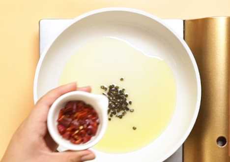 田雞怎么炒才不會(huì)老,炒田雞怎么做好吃圖5