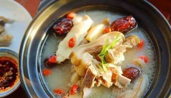 一份羊肉湯的熱量多少