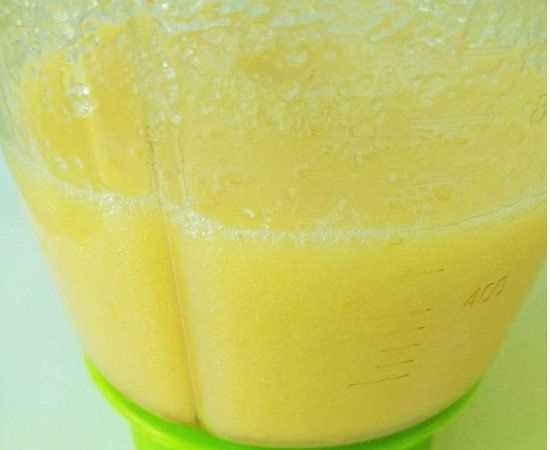 榨香蕉汁要不要加水,榨汁機(jī)榨水果的時候里面要不要加水圖1