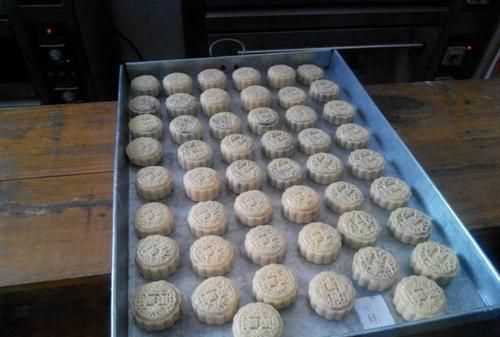 月光餅的外形用料味道分別是什么