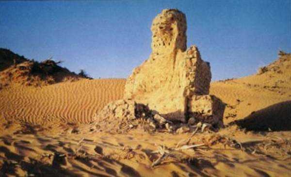 長(zhǎng)城上的烽火臺(tái)的作用,長(zhǎng)城上的烽火臺(tái)的作用是什么圖10