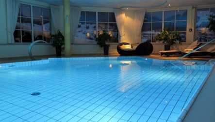 游泳池水溫標(biāo)準(zhǔn),游泳池水溫標(biāo)準(zhǔn) 關(guān)于游泳池水溫介紹的說(shuō)法圖4