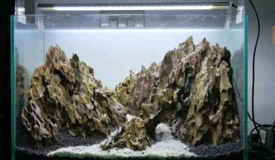 松皮石用什么粘在一起,502粘松皮石可以放水里嗎圖1