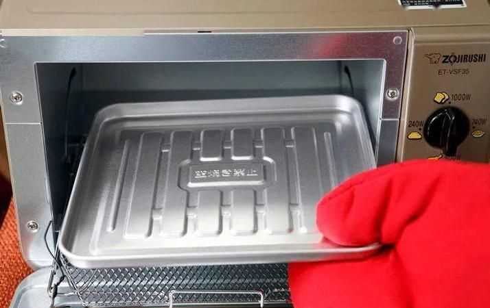 烤箱里面怎么放