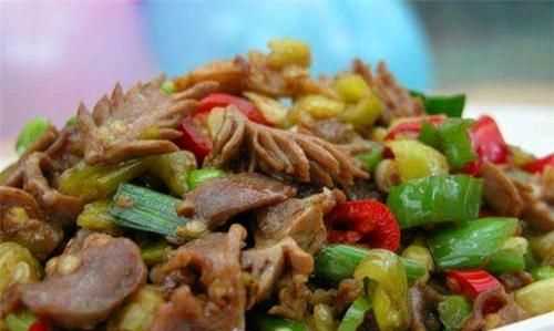 鴨雜怎么炒最好吃視頻