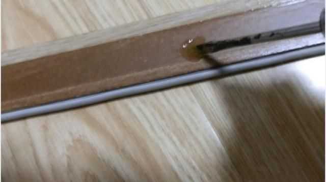門框條掉了用什么膠粘，櫥柜的門框掉了，是用膠粘的，用的什么膠呀這？圖6