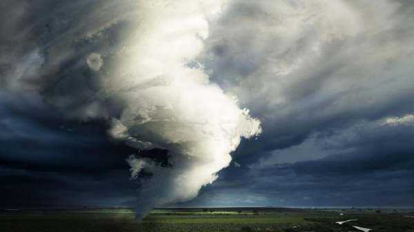 在野外遇到龍卷風(fēng)時應(yīng)該怎么辦,如果遇到龍卷風(fēng)應(yīng)該如何自救圖3