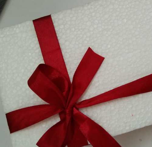禮帶的結(jié)怎么打,包裝盒絲帶蝴蝶結(jié)的打法圖9
