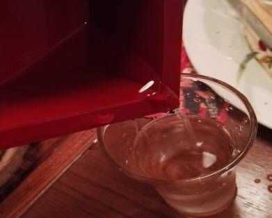 關(guān)于茶倒幾分滿酒到幾分滿