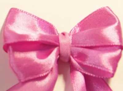 蝴蝶結(jié)怎么打的,怎么打蝴蝶結(jié)簡(jiǎn)單方法圖6