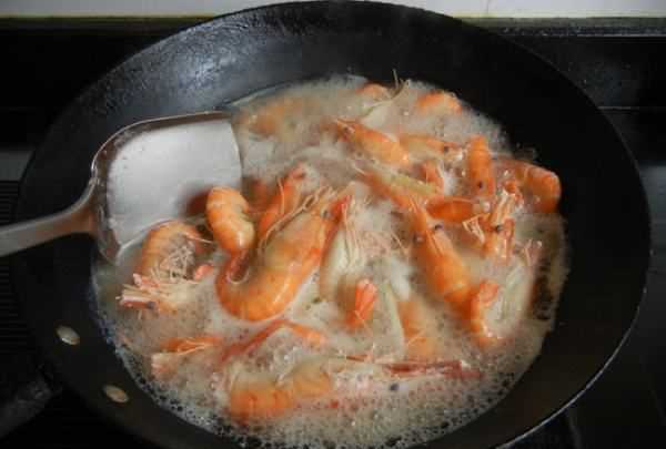 羅氏蝦煮多久能熟,白灼羅氏蝦要煮幾分鐘圖9