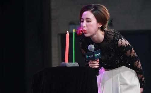 唇槍舌戰(zhàn)與唇槍舌劍什么意思