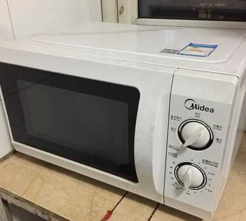 微波爐高火三分鐘相當(dāng)于烤箱