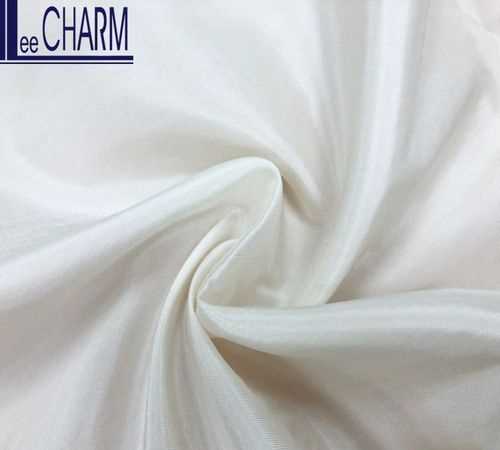 尼龍和聚酯纖維哪個好