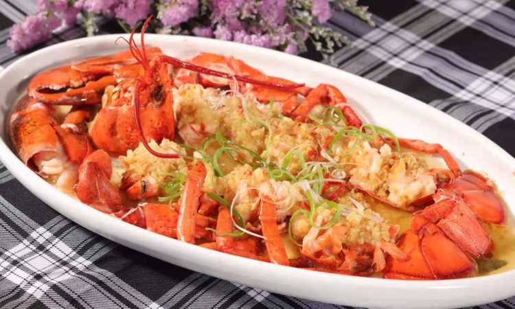 波龍?jiān)趺闯?></p>
<h2>波龍?jiān)趺醋龊贸?/h2>

<p>清蒸波龍的做法步驟：</p>

<p><img src=