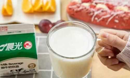 牛奶開封之后放冰箱還能保存多久