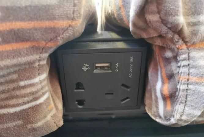 高鐵可以充電嗎插座在哪