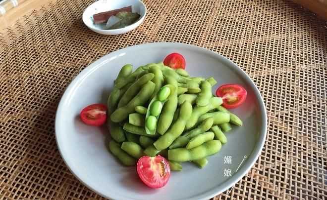 鹽水煮毛豆的做法