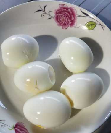 如何判斷雞蛋是否煮熟,如何判斷煮雞蛋熟了沒有