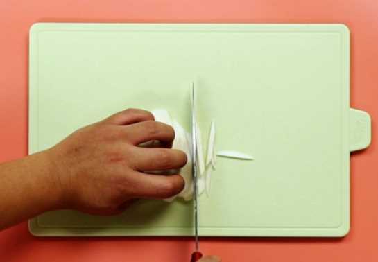 茭白要不要削皮,吃茭白需要削皮嗎圖2