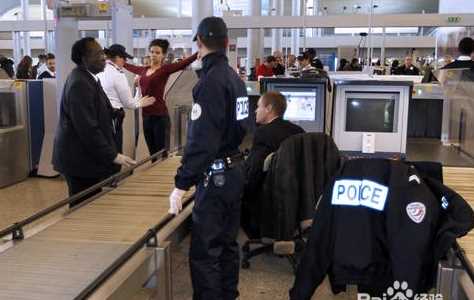 飛機(jī)提前多久到機(jī)場