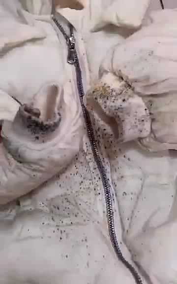 為什么衣服沒(méi)穿多久就發(fā)霉