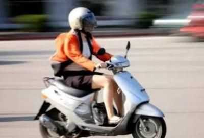 機(jī)車什么意思，如果說有個(gè)人說你很機(jī)車是什么意思??？圖1