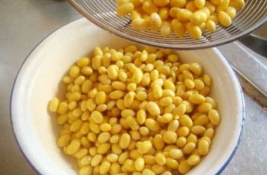 炒黃豆怎么炒好吃,炒黃豆醬的制作方法圖12