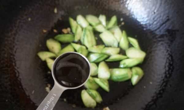炒絲瓜怎么炒好吃,怎么炒絲瓜好吃又簡單竅門圖4