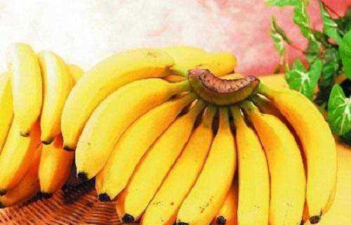 香蕉皮泡水幾天能澆花,香蕉皮泡水的泡多長時(shí)間才能用來澆花圖2