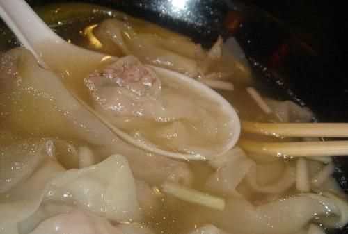 餛飩皮有小黑點(diǎn)還能吃嗎