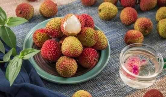 吃很多荔枝會(huì)上火